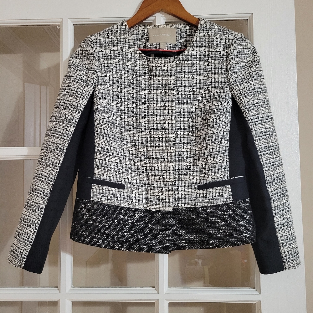 BANANA REPUBLIC CROPPED JACKET